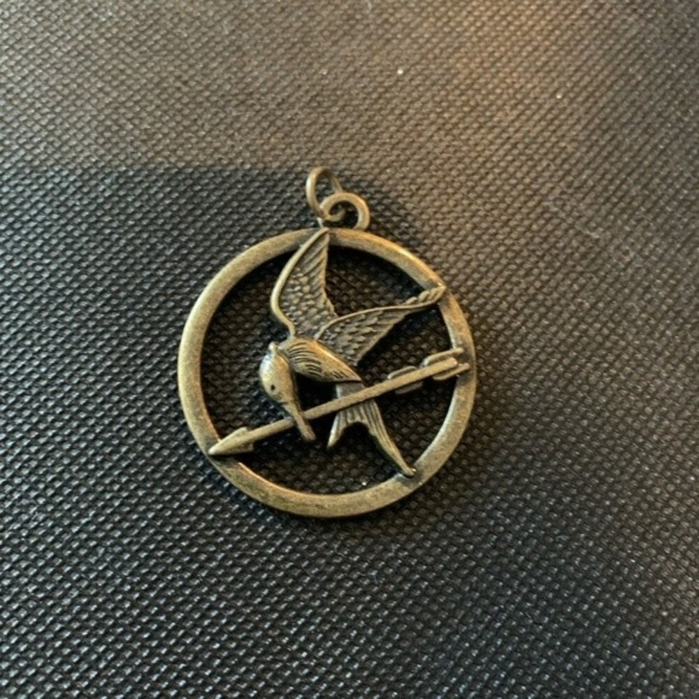 Hunger Games mocking jay pendant to make your own necklace